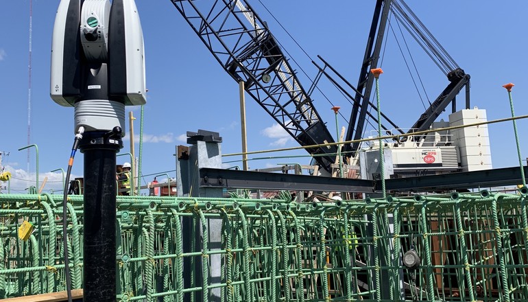 laser scanner measuring a boat